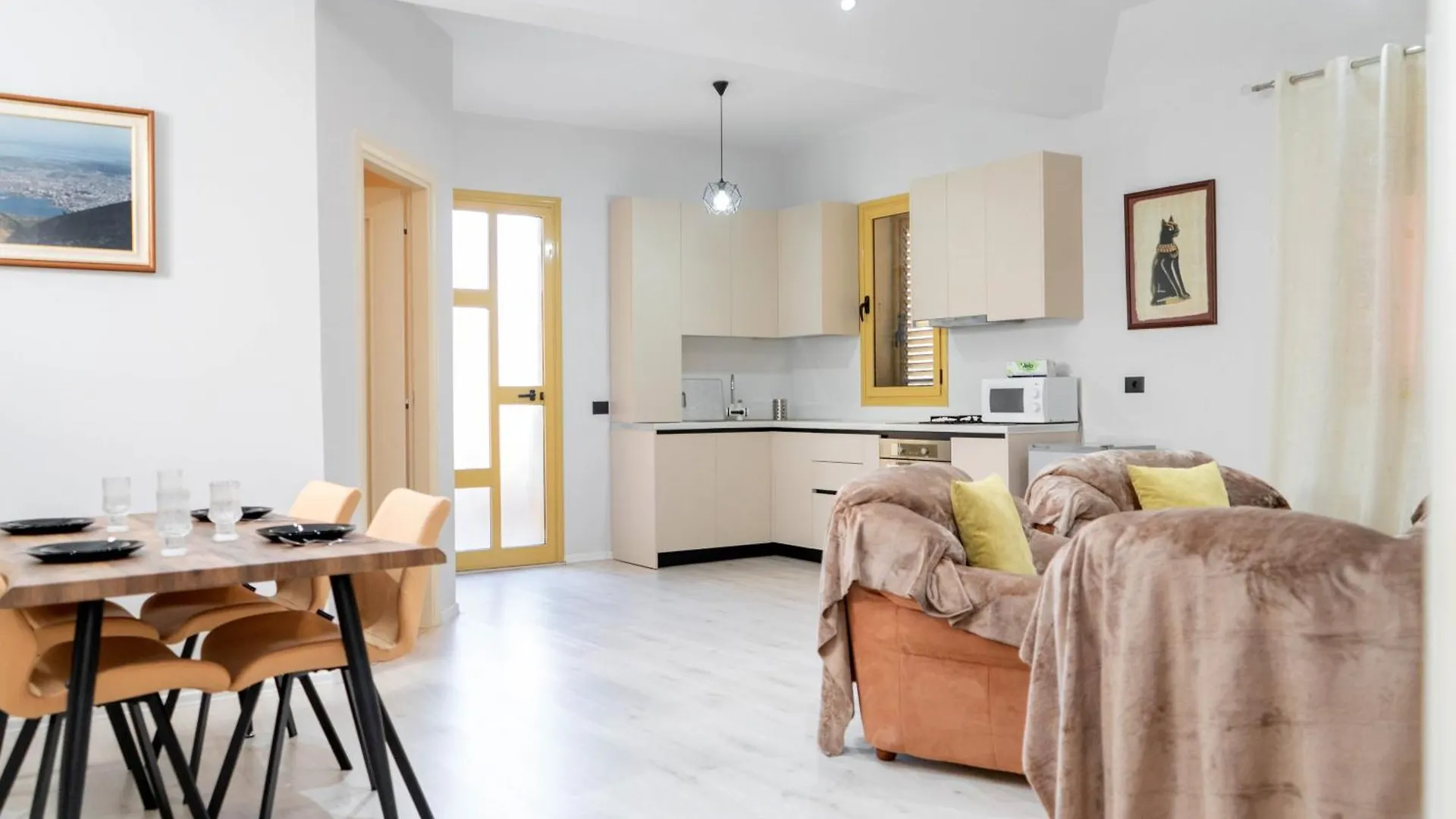 Apartment Spacious & Relaxing Home With Free Parking Vlore